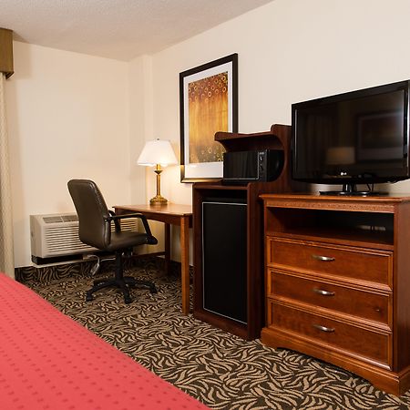 Doubletree By Hilton Wilmington, Nc Hotel Bagian luar foto
