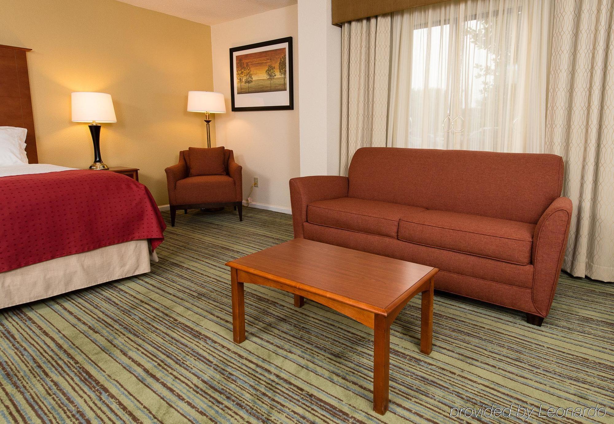 Doubletree By Hilton Wilmington, Nc Hotel Bagian luar foto