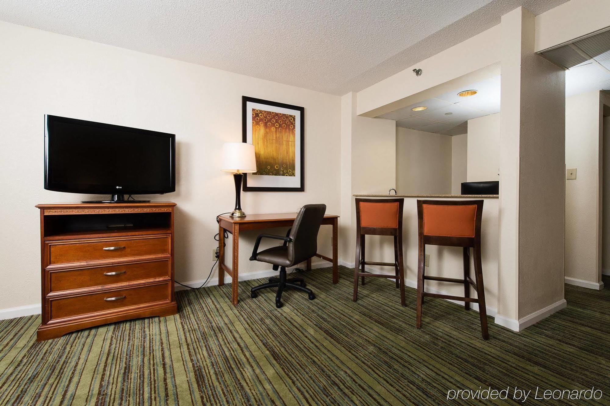 Doubletree By Hilton Wilmington, Nc Hotel Bagian luar foto